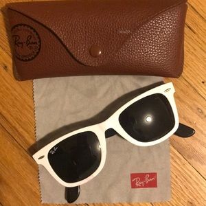 Ray-Ban white sunglasses with original case